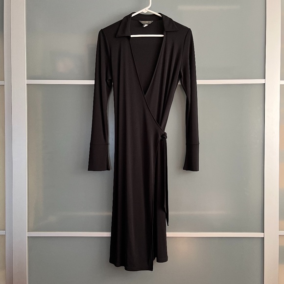 Banana Republic Black Wrap Dress - Picture 4 of 10